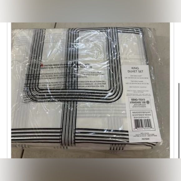 City Scene Mainline White Duvet Cover & Sham Bedding Set King - Picture 11 of 11